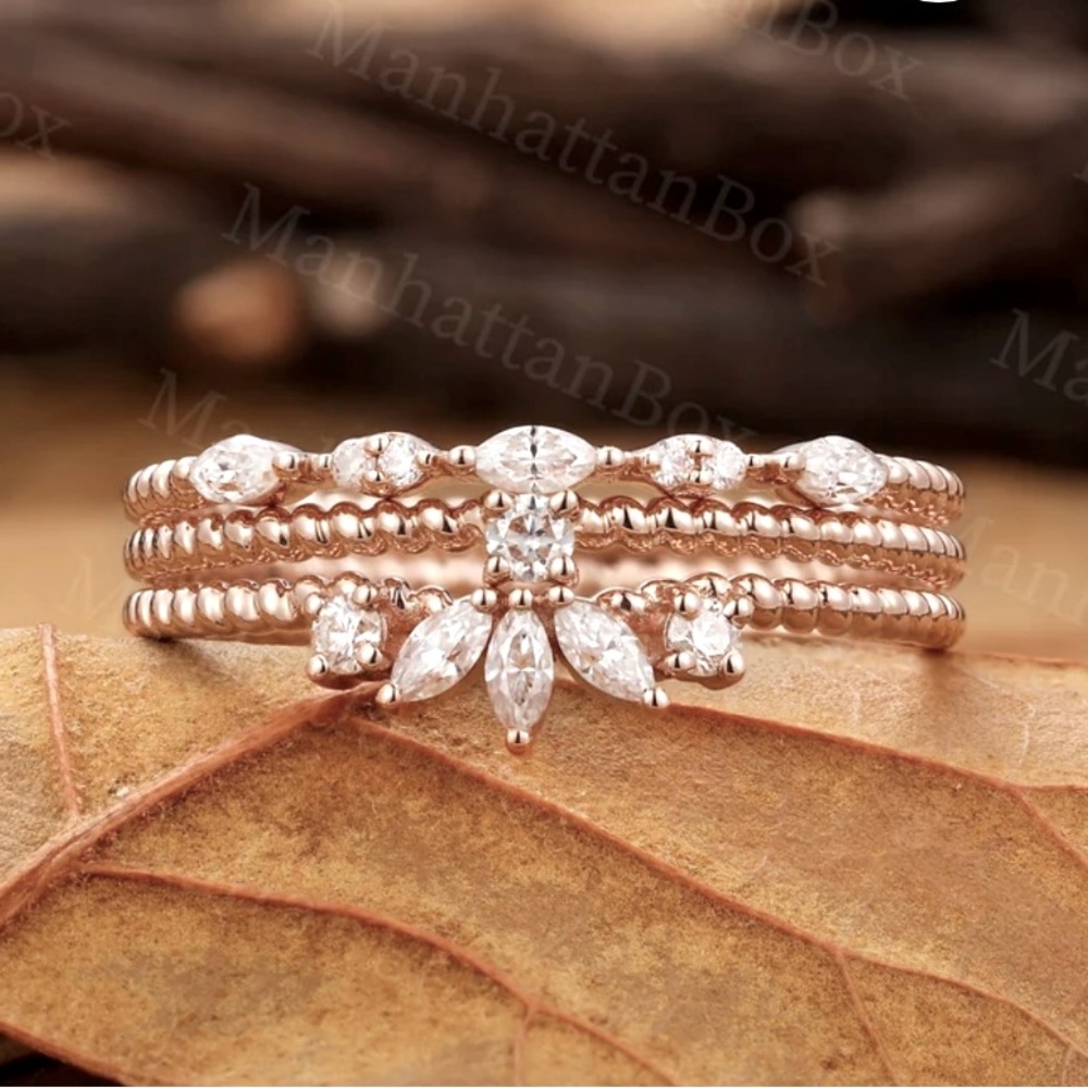 18k Rose Gold and Diamond Vintage Art Deco Style Ring Set